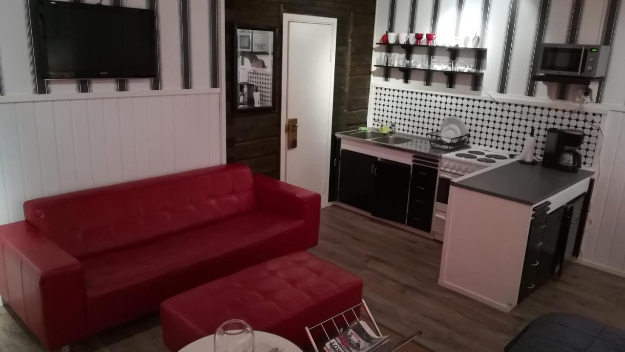 Hotelli Huiskankorpi Boutique Hotel Nivala المظهر الخارجي الصورة